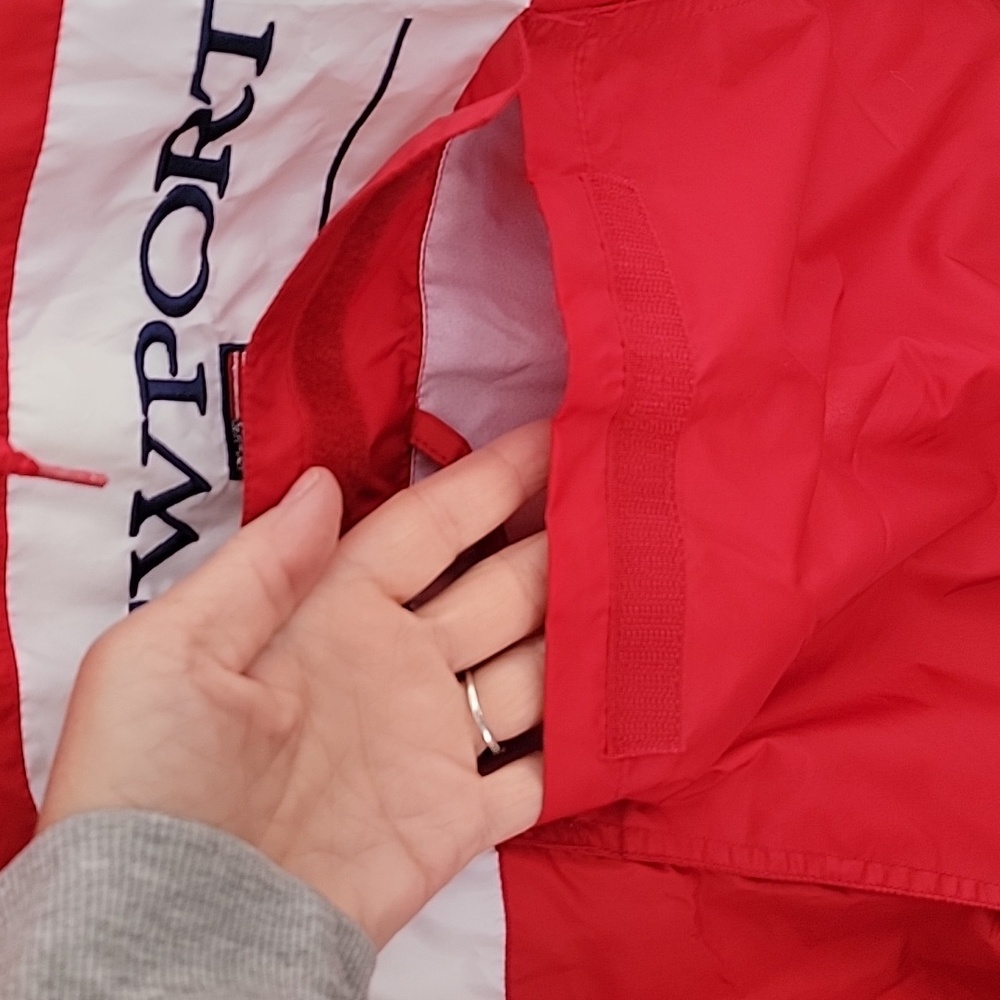 Bailey T's Red Newport Windbreaker Bungee Waist Side Zip Kangroo Pocket - Picture 3 of 12